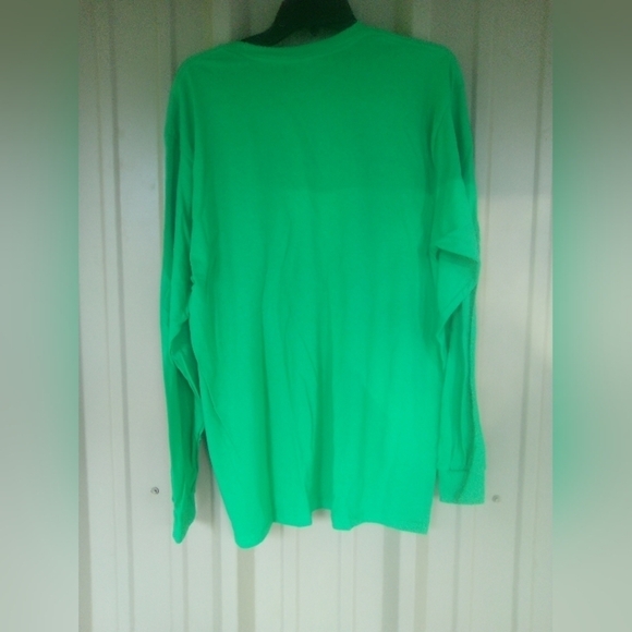 Women's Holly Jolly Vibes Long Sleeved Christmas T Shirt Size Large - Picture 2 of 2